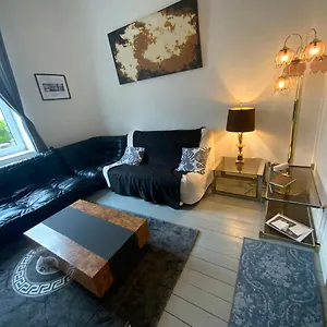 Appartement Cozy Close To Zaventem Airport, Brussel