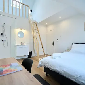 Gasthuis Living -, Brussel