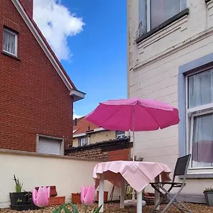 Appartement Bright Close To Zaventem Airport, Brussel